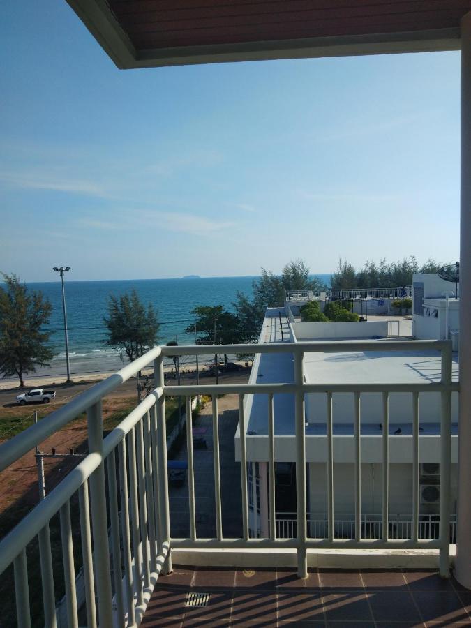 מאה פים Grandbeach Condo Sea View By Malai מראה חיצוני תמונה