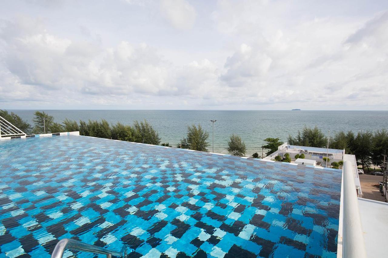מאה פים Grandbeach Condo Sea View By Malai מראה חיצוני תמונה
