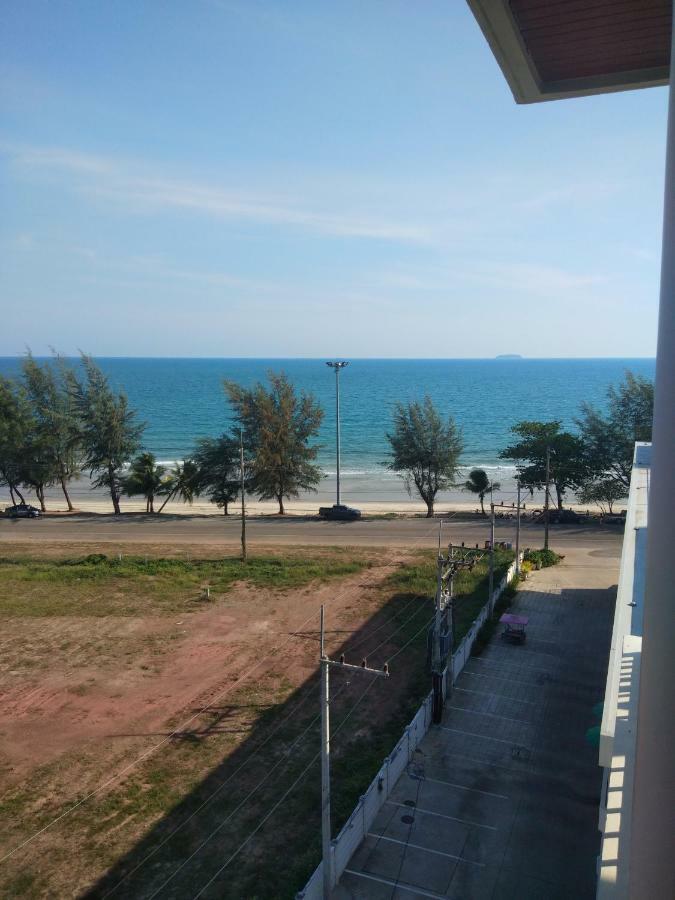 מאה פים Grandbeach Condo Sea View By Malai מראה חיצוני תמונה